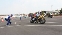 AHM Adu Keterampilan Instruktur Safety Riding Honda