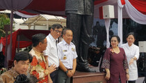 Megawati Resmikan Patung Bung Karno di Lemhannas