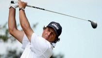 Putrinya Wisuda, Mickelson Putuskan Absen di US Open