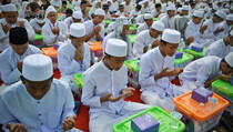 Komunitas Pecinta Ferrari Santuni Lima Yayasan Yatim Piatu