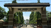 Bupati Anas Batalkan Aturan Diskriminatif di SMPN 3 Genteng