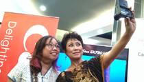 Ponsel Makin Canggih, Penjualan Kamera Digital Tergerus