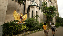 Pesan Natal Gereja Katedral Jakarta: Memanusiakan Manusia