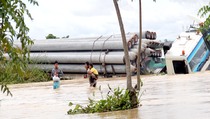 Terendam Hingga 2 Meter, Tol Merak KM 57 Ditutup