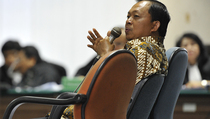 Wayan Koster Bantah Terima Uang dari Yulianis