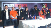 3 Tersangka First Travel Dipertontonkan