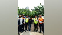PJR Polda Metro Tangkap Pencuri Mobil Boks di Tol Joglo