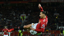 Ibra Yakin MU Bisa Angkat Trofi Premier League