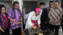 Mgr Rubiyatmoko Resmikan Pastoran Unika Soegijapranata Semarang