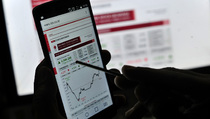Jelang Jeda, IHSG Masih Bertahan di Jalur Positif 