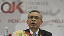 Ketua OJK Jadi Profesor Ilmu Manajemen Risiko di UNS