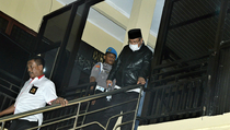 Ditangkap KPK, Cagub Sultra Bungkam