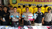Polisi Ringkus Sindikat Pencurian Mobil di Area Parkir Swasta
