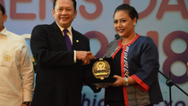 Bupati Tabanan Raih Penghargaan International Women's Day