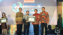 First Media Raih Indonesia Most Innovative Business Award 2018