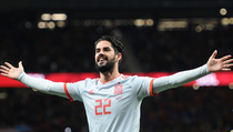 Guardiola Ingin Isco Gantikan Posisi David Silva