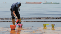 Tumpahan Minyak Masuki Permukiman, Pertamina Bertanggung Jawab