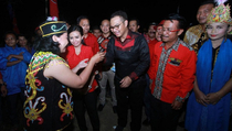 Bupati Kulon Progo Ajak Warga Transmigrasi Menangkan Karolin-Gidot