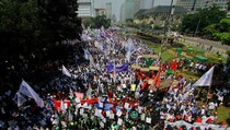 Aksi Damai Hari Buruh Internasional