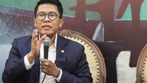 DPR ke Pemerintah: Hati-hati Respons Kebijakan Tarif Impor Trump!