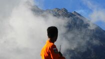 Merapi Erupsi, BPBD Jateng Bagikan 25.000 Masker