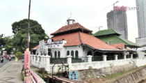 Masjid Jami Al Makmur, Masjid Peninggalan Raden Saleh