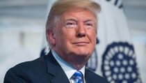 Trump: Suriah Hanya Pasir dan Kematian
