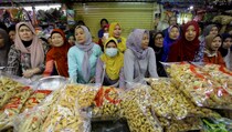 Berburu Kue Kering Sajian Lebaran