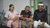 Kang Dedi Beri Nama Bayi yang Lahir di Tol Purbaleunyi