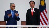 Jokowi-Mahathir Bahas Masalah Korupsi hingga Perbatasan