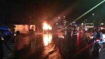 Korsleting, Angkot Terbakar di Bogor