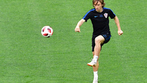 Modric Cetak Gol Sensasional, Real Madrid Raih Kemenangan Kedua