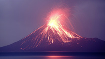 Anak Krakatau Dua Kali Meletus