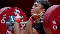Lifter Indonesia di Posisi Teratas Grup B Kelas 69 Kg