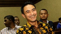 Sidang Perdana Zumi Zola