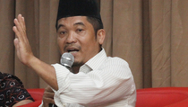 Pengamat: Aziz Syamsuddin Jangan Ikut 