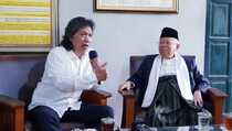 Cak Nun: People Power Tidak Akan Berhasil