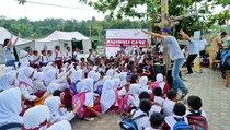 Rajawali Foundation Bantu Pemulihan Trauma Anak-anak Korban Gempa