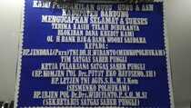 Perwakilan Guru dan ASN Jabar Kirim Karangan Bunga untuk Satgas Saber Pungli