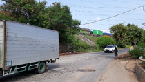 Dishub Halau Kontainer 8 Ton ke Atas dari Jalan KH Noer Alie