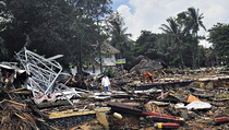 Tsunami di Selat Sunda Tidak Terprediksi