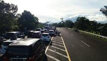 Jelang Tahun Baru, Jalur Puncak Macet 2 Kilometer