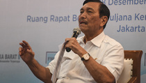 Luhut Bantah Penurunan Harga BBM Nonsubsidi Pencitraan
