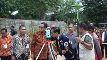 Presiden Pancang Patok Batas Tanah di Kendari