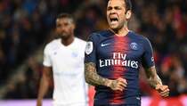 Daniel Alves Sebut Paris Kota yang Stres dan Rasis