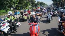 Pembalap Bersama Komunitas Otomotif Gaungkan Keselamatan Berkendara