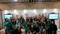 40 Pengemudi Grab Merayakan Hari Kartini dengan Nge-mall