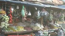 Harga Bahan Pokok di Pasar Kramat Jati Naik