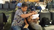 Penyidik Serahkan Surat Panggilan kepada Kivlan Zen di Bandara Soetta
