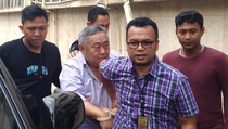 Polisi Tahan Lieus Sungkharisma